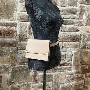Express- Beige/ Tan Fanny Pack